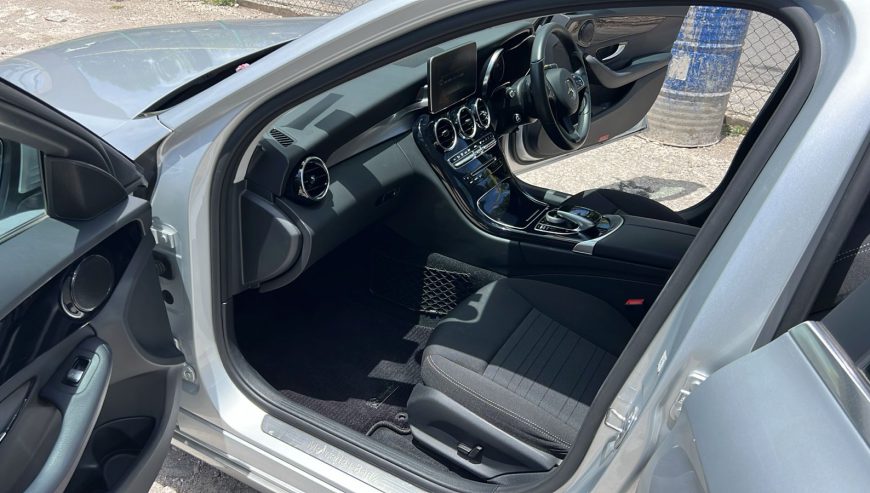 2018 C180 Mercedes benz